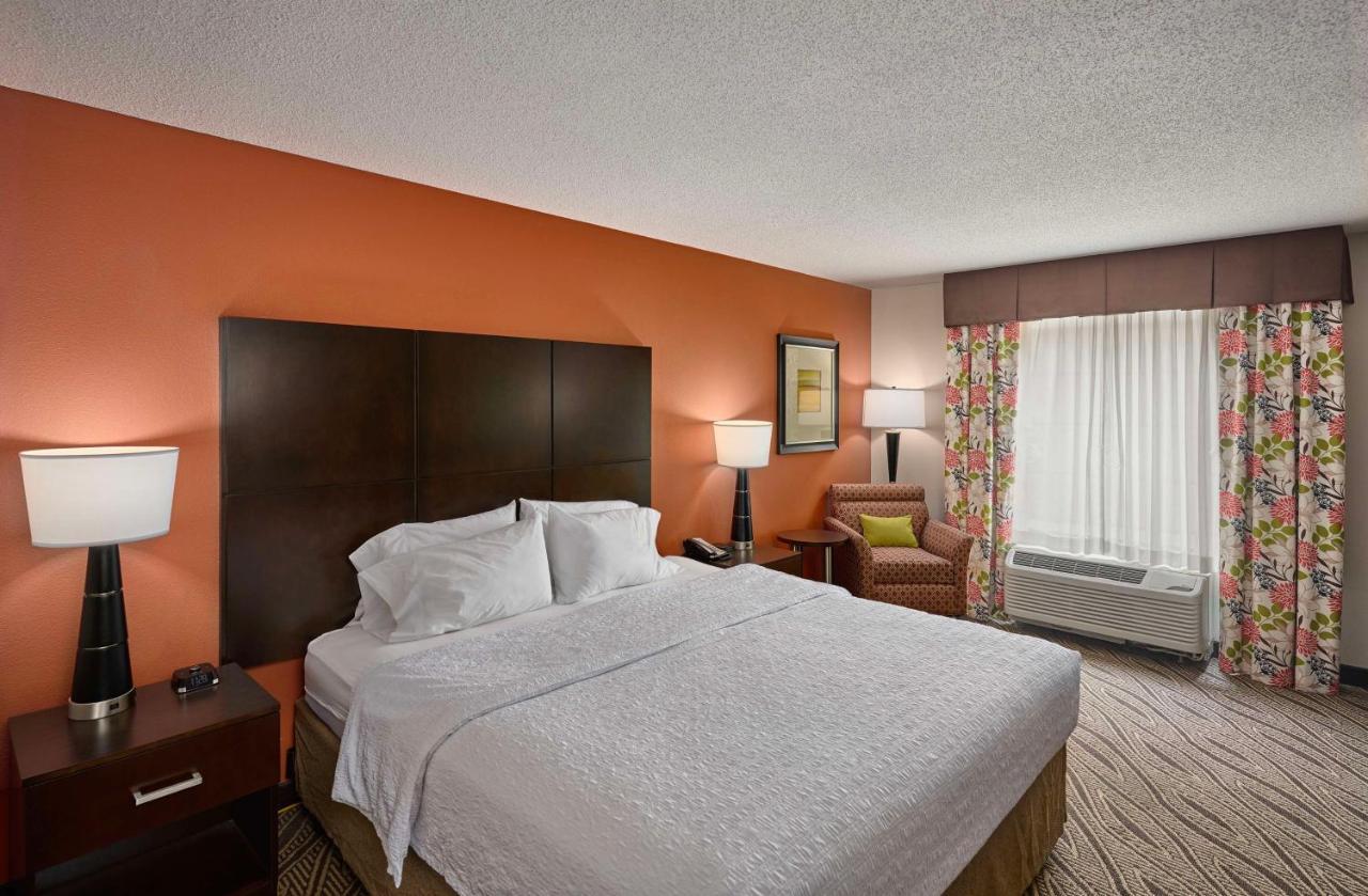 Hampton Inn Evansville Airport Εξωτερικό φωτογραφία