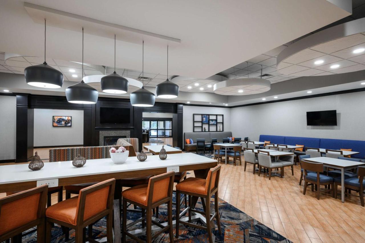 Hampton Inn Evansville Airport Εξωτερικό φωτογραφία
